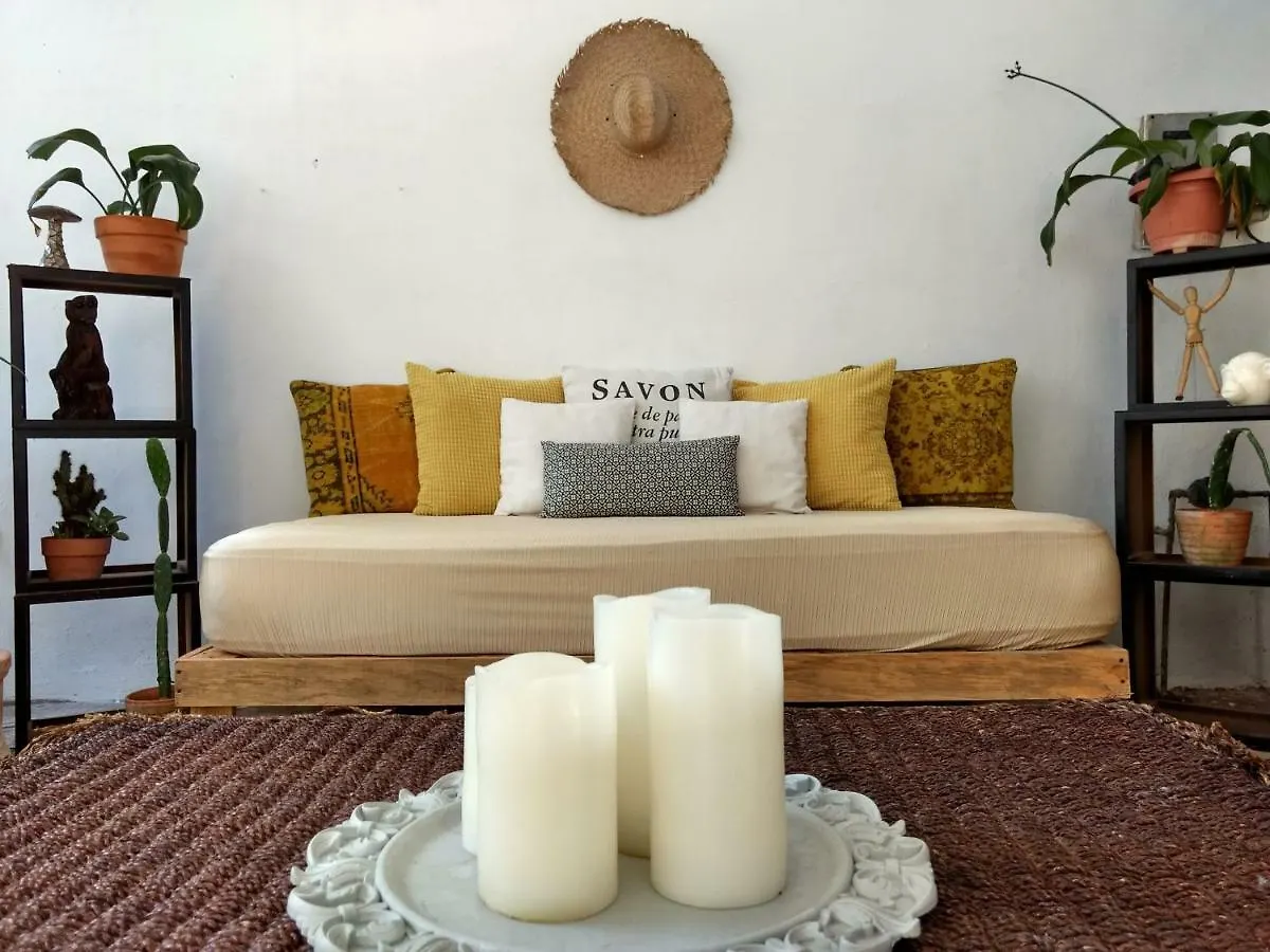 Guest house Residencia Artistica Hotel Cancun Mexico